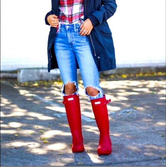 Hunter Shoes - HUNTER Women's Classic Original Tall Boots in Military Red Size 6 Matte Hunter